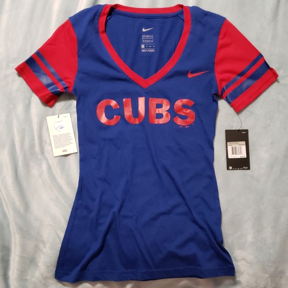 CUBS V-Neck Shirt